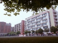 重慶工藝美術(shù)幼師學校2023年招生辦聯(lián)系電話