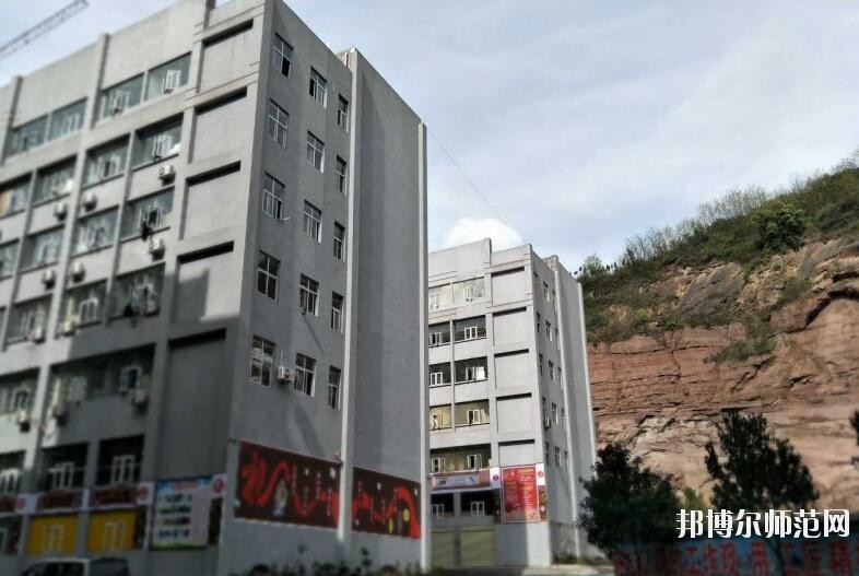 達(dá)州全星職業(yè)技術(shù)幼兒師范學(xué)校2019年報(bào)名條件、招生對(duì)象