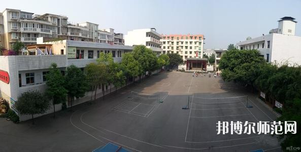 天府新區(qū)成人中等專業(yè)幼兒師范學校2020年報名條件、招生要求、招生對象