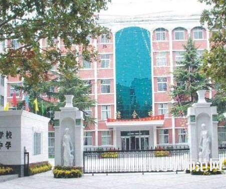 河南2020年幼師學(xué)校中專升大?？际裁? width=