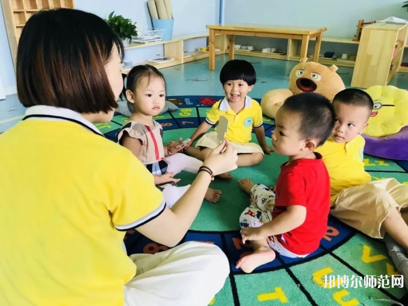 六盤水2021年幼師學(xué)校中專升大?？际裁? width=