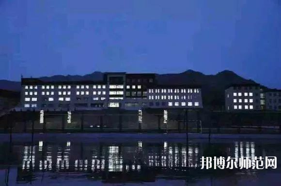 呼和浩特職業(yè)師范學(xué)院東校區(qū)2021年報(bào)名條件、招生要求、招生對(duì)象