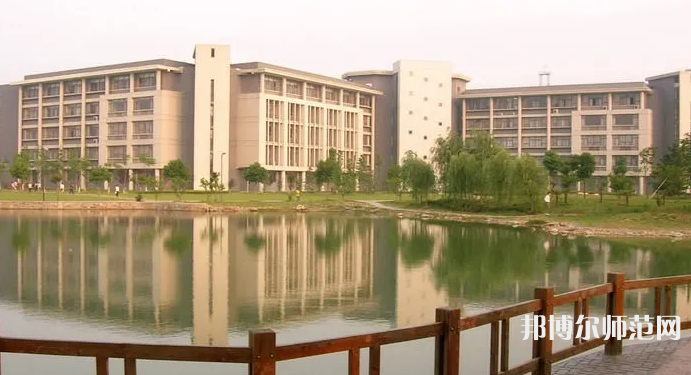 安徽大學(xué)師范學(xué)院磬苑校區(qū)2023年報名條件、招生要求、招生對象