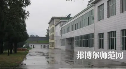 2023年四川彝文幼兒師范學(xué)校報(bào)名條件、招生對(duì)象